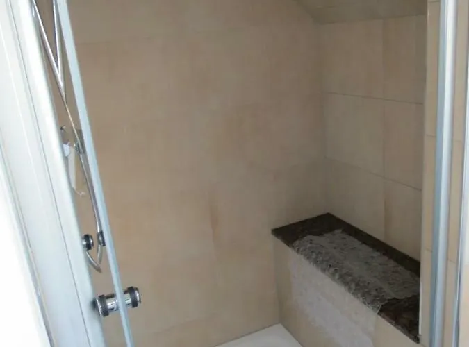 Gaestehaus Schoenenberg Wuppertal